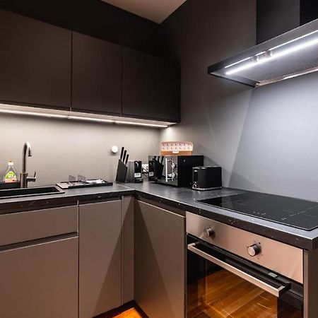 Authentic Apartment Next To Schwedenplatz Вена Экстерьер фото