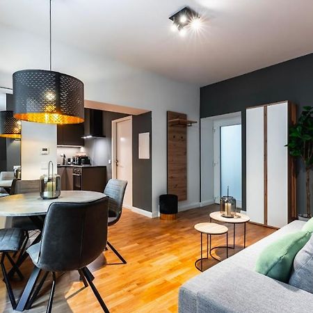 Authentic Apartment Next To Schwedenplatz Вена Экстерьер фото